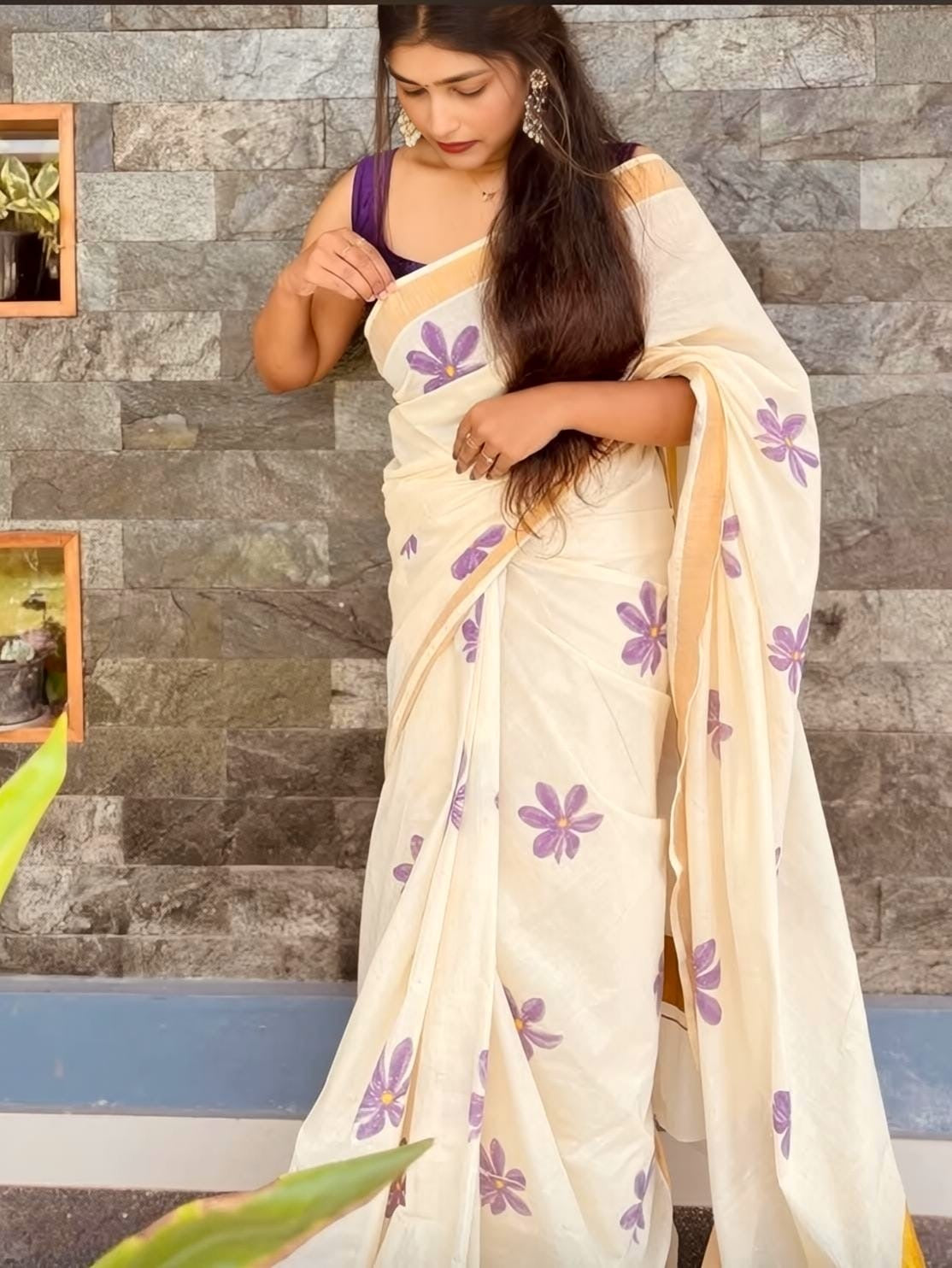 Linen Gold Jari Kerala Saree