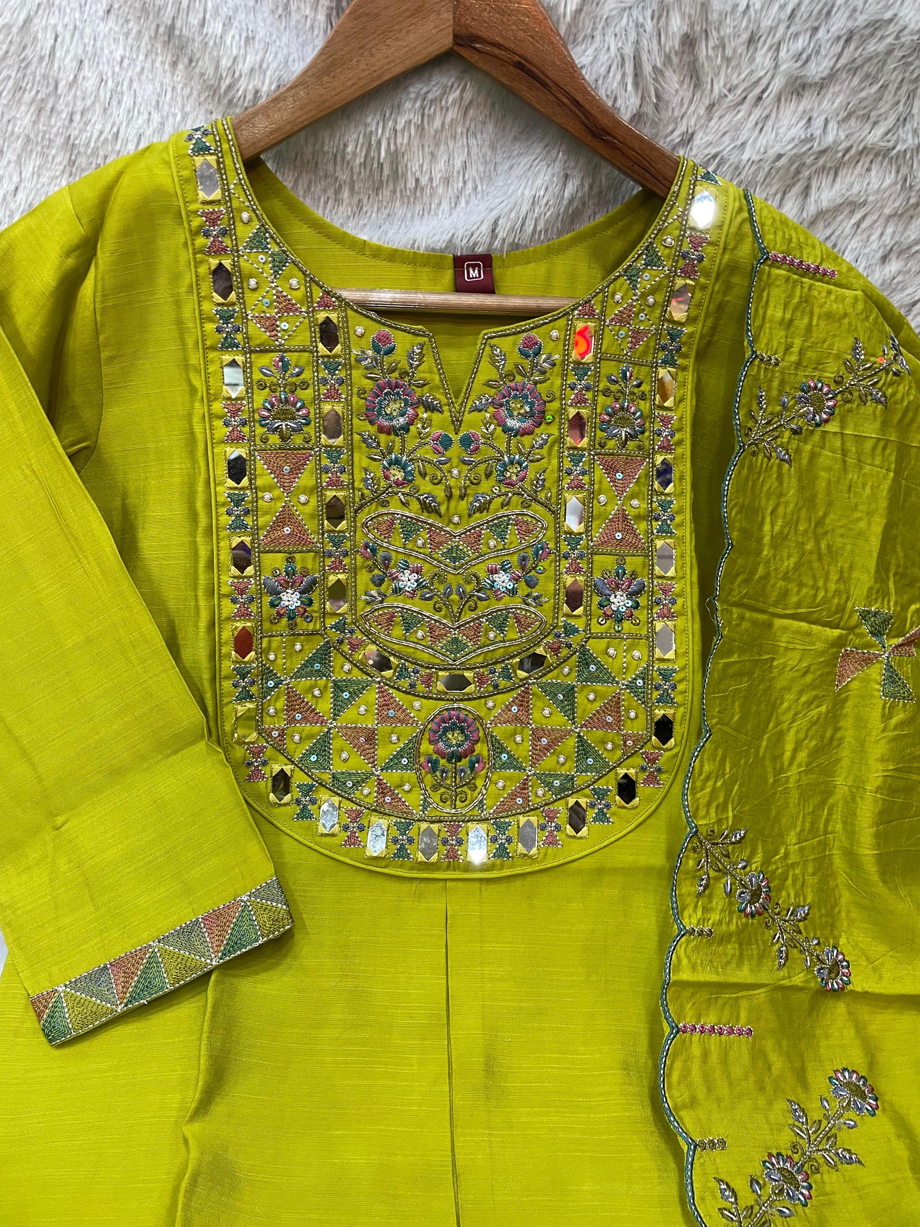Designer Kurta Set (Stitched)