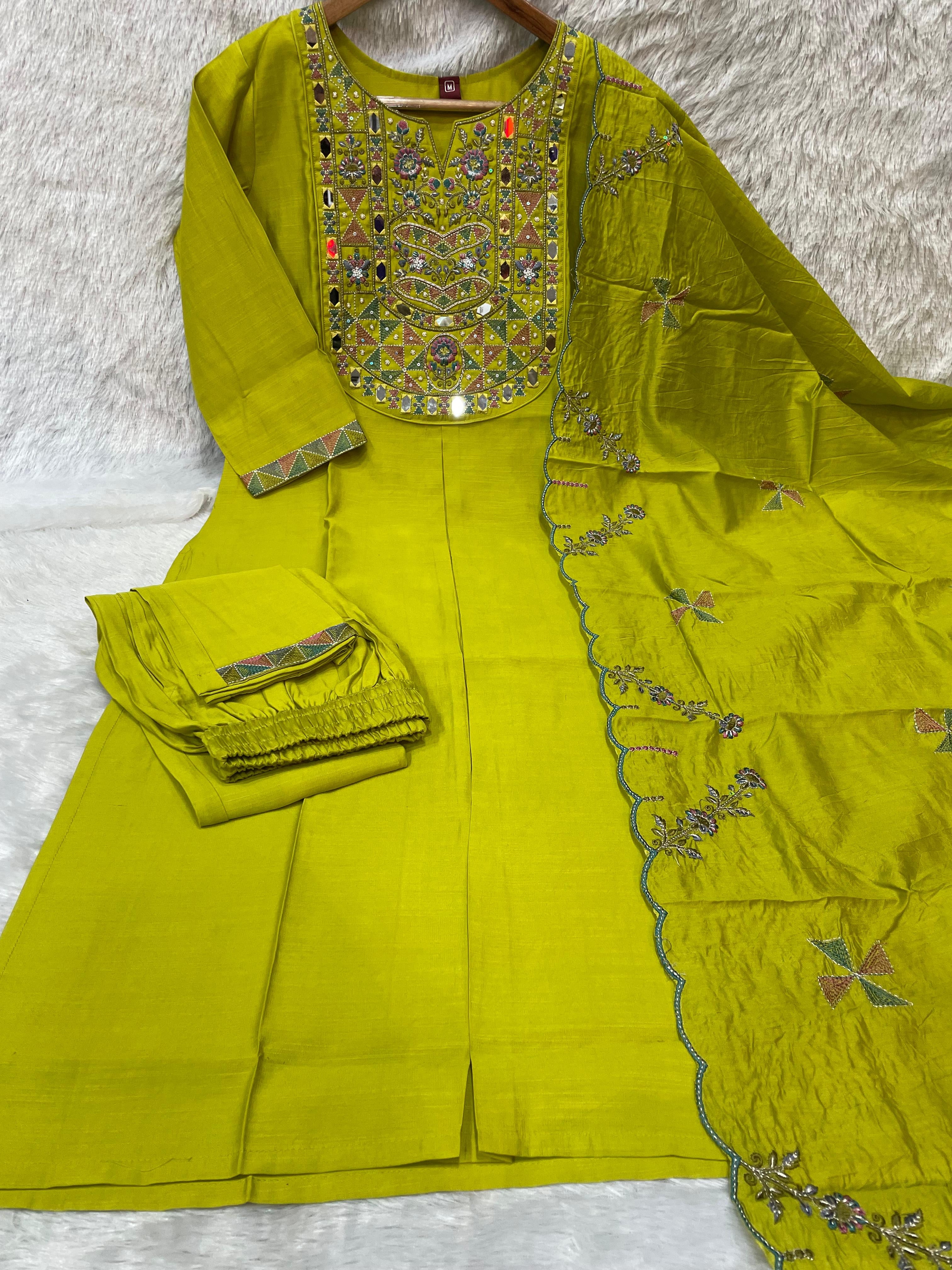 Designer Kurta Set (Stitched)