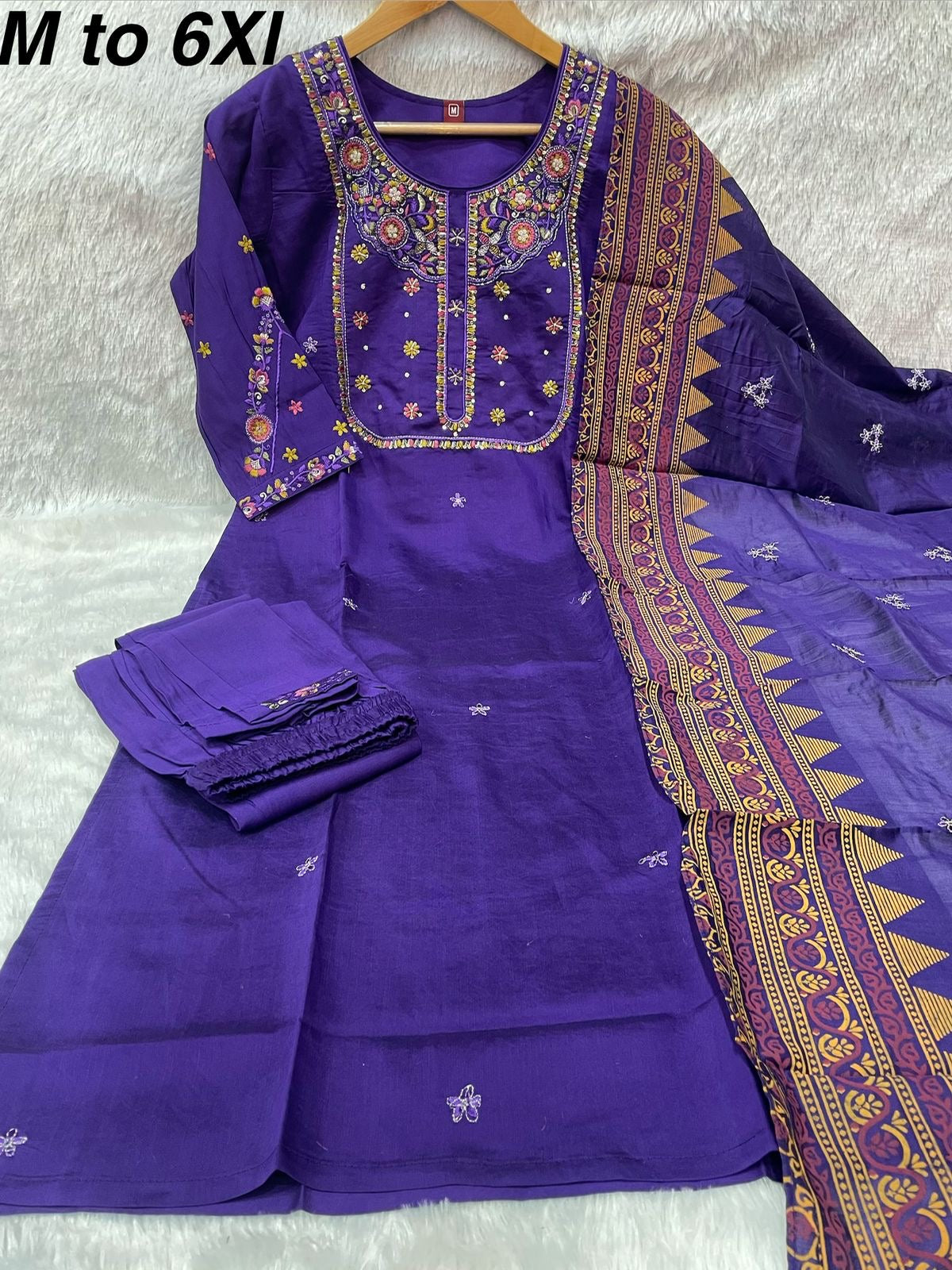 Designer Kurta Set (Stitched)