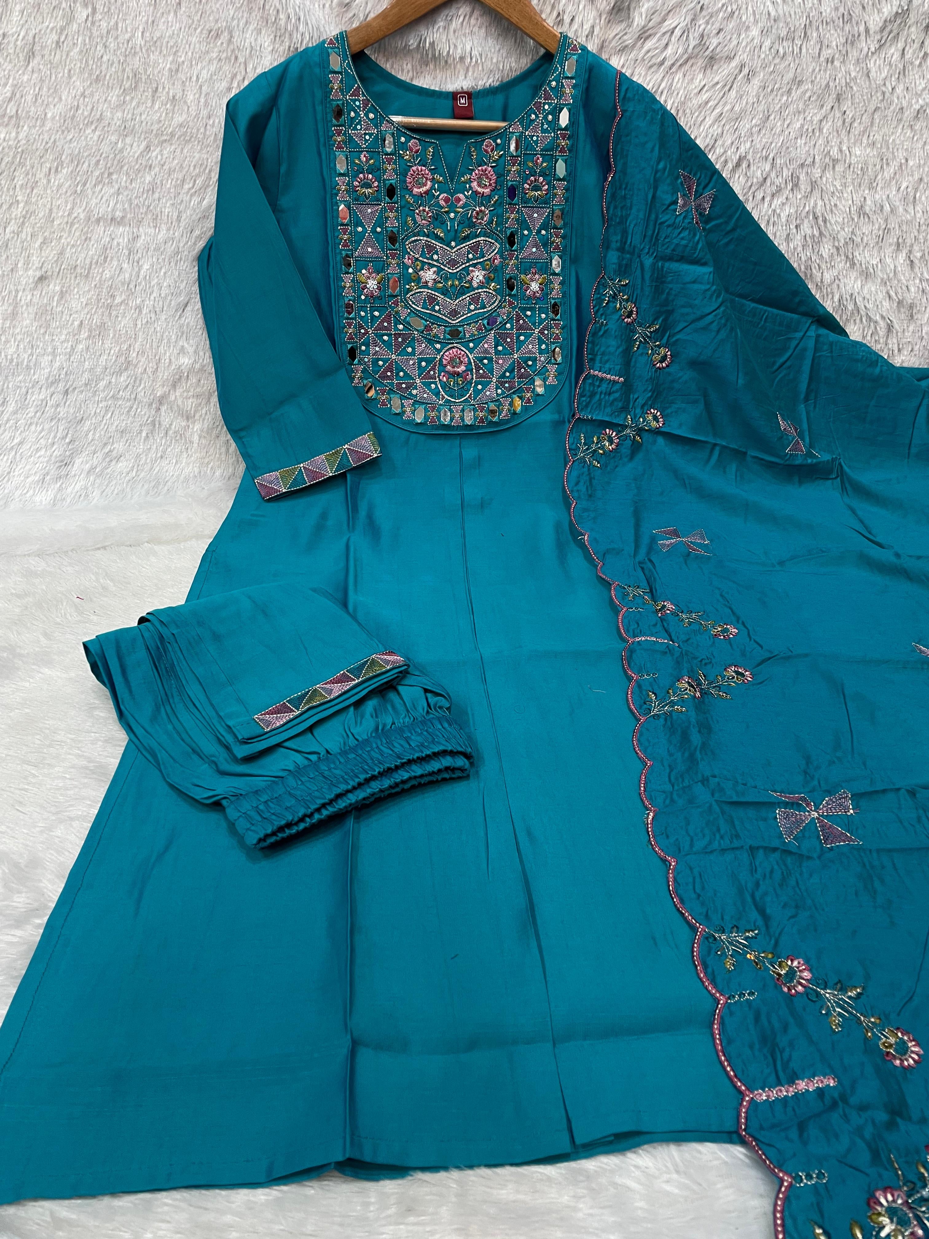 Designer Kurta Set (Stitched)