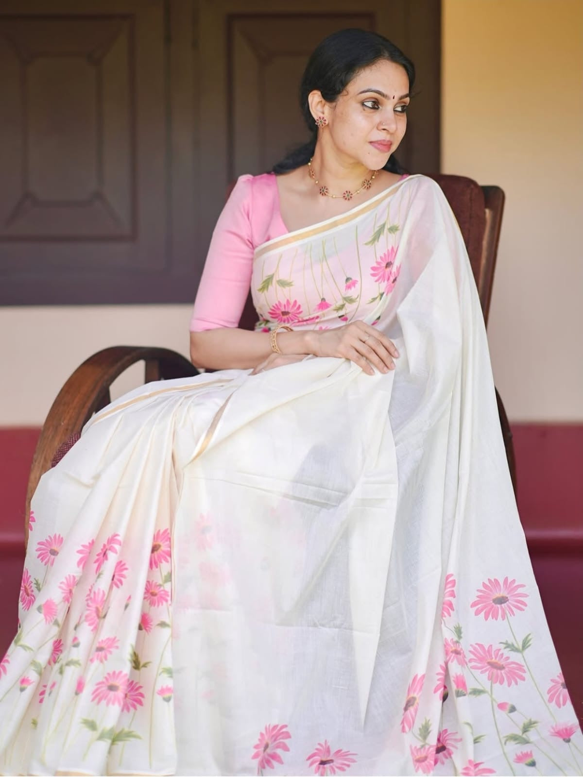 Linen Saree Gold Jari Border