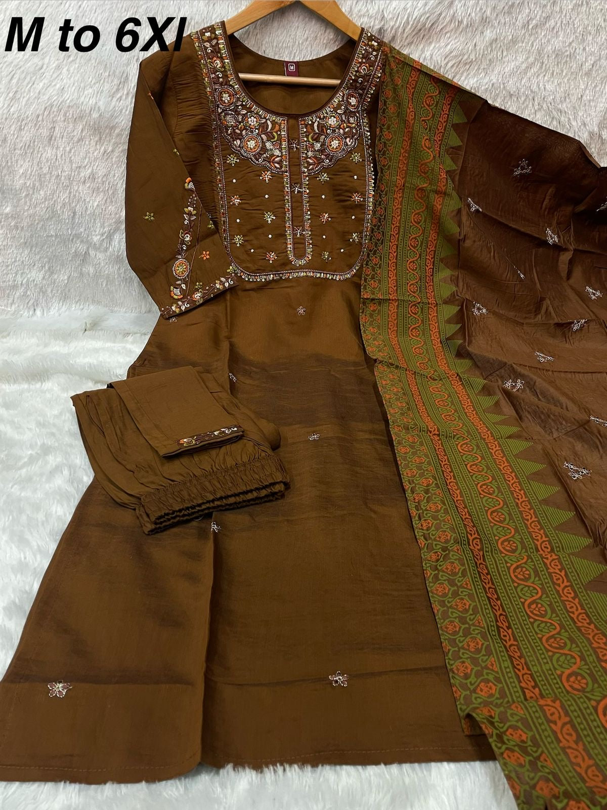 Designer Kurta Set (Stitched)