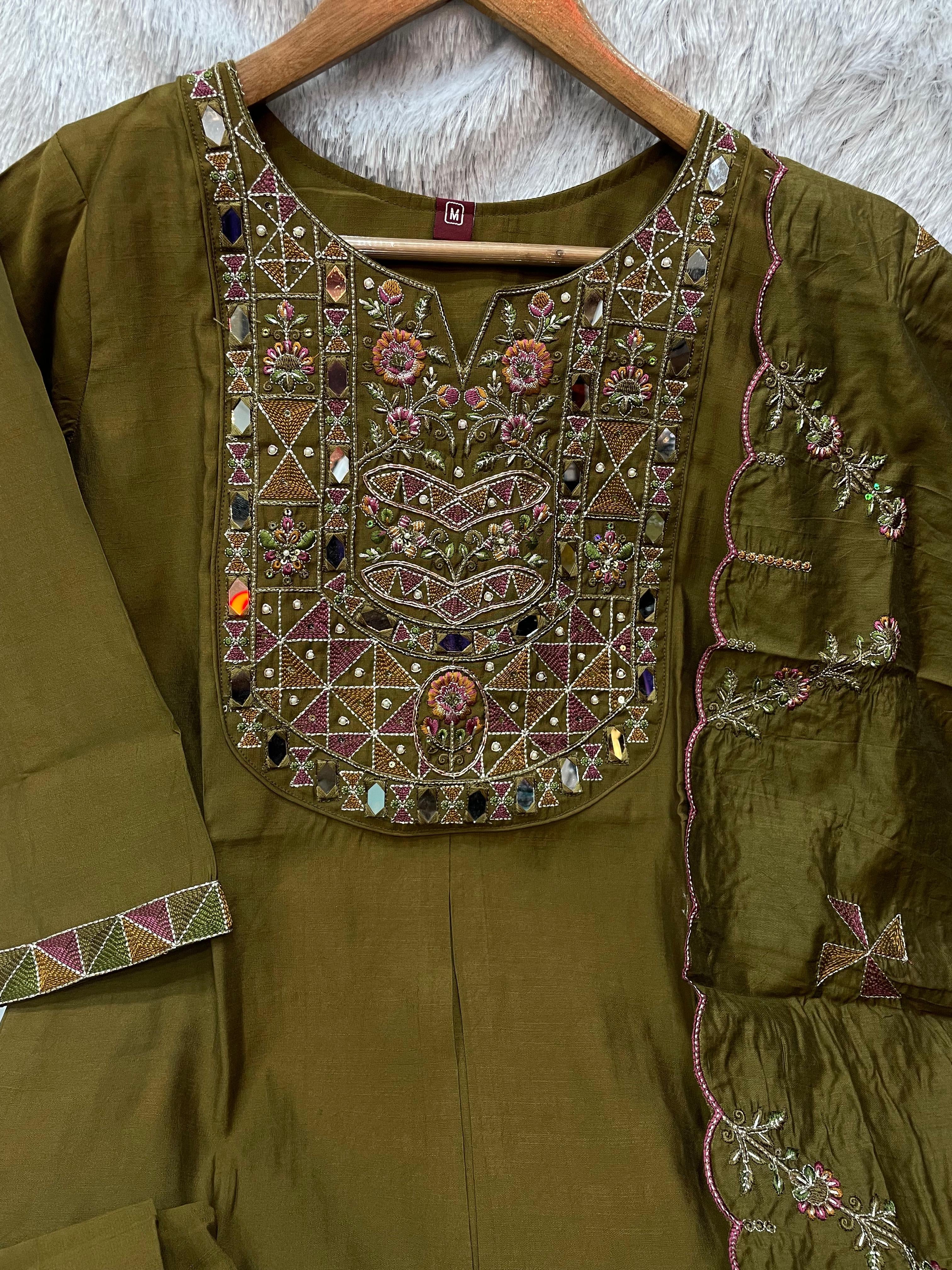 Designer Kurta Set (Stitched)