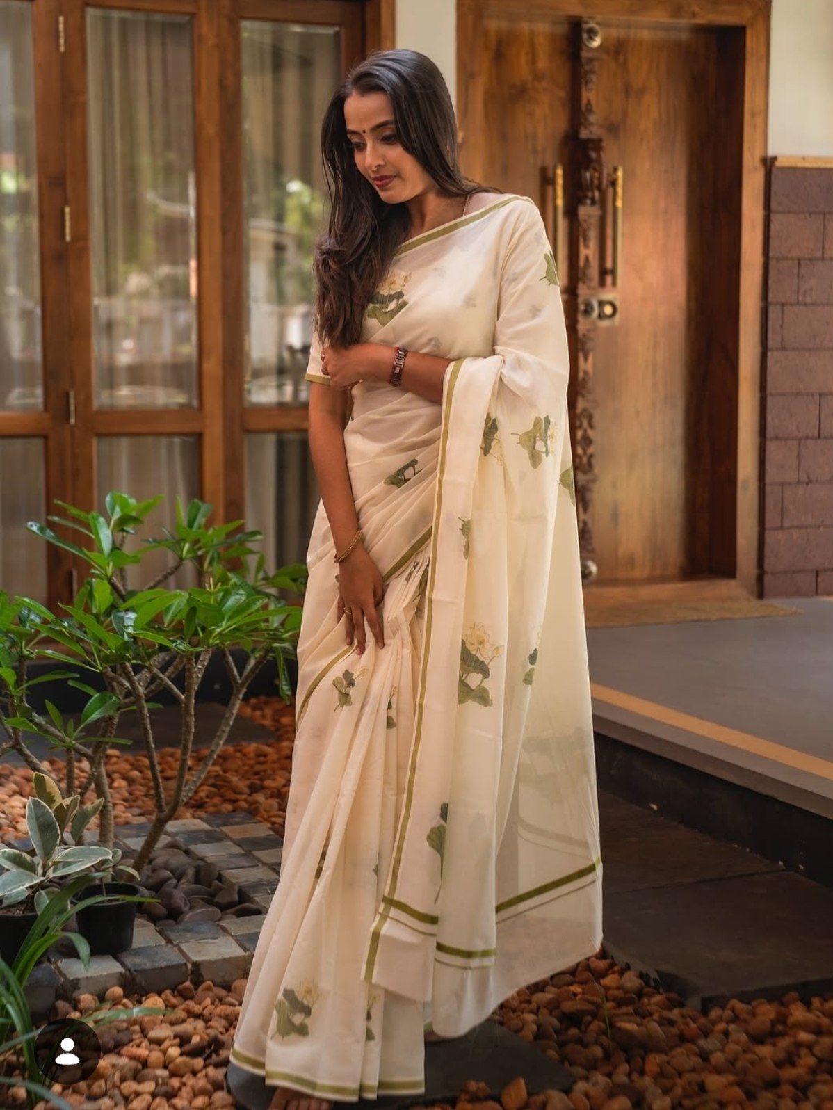 Plain Linen Flower Print
