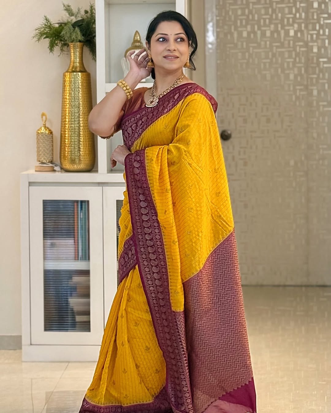 BANARASI SOFT LICHI SILK