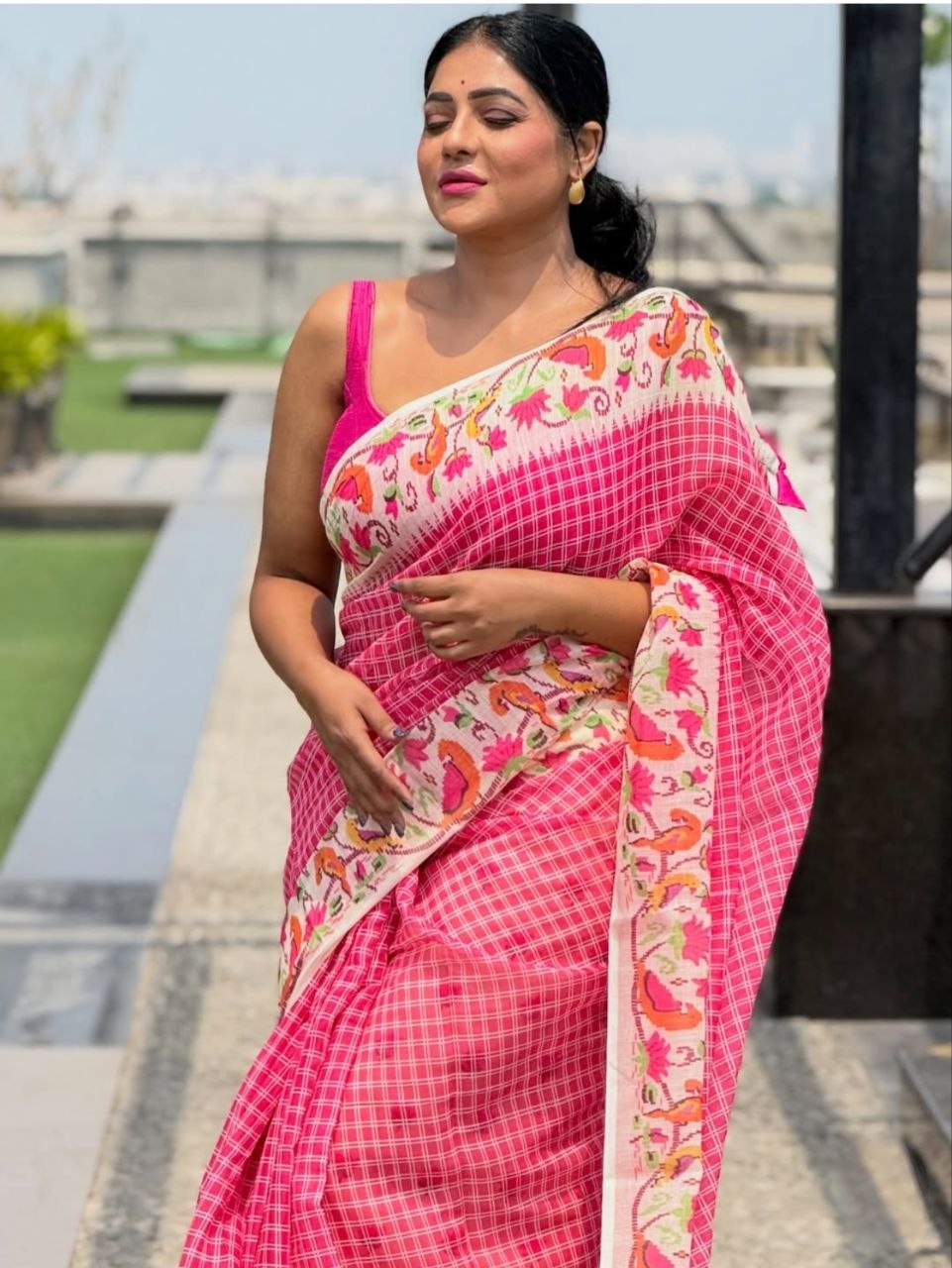 Soft Linen Saree