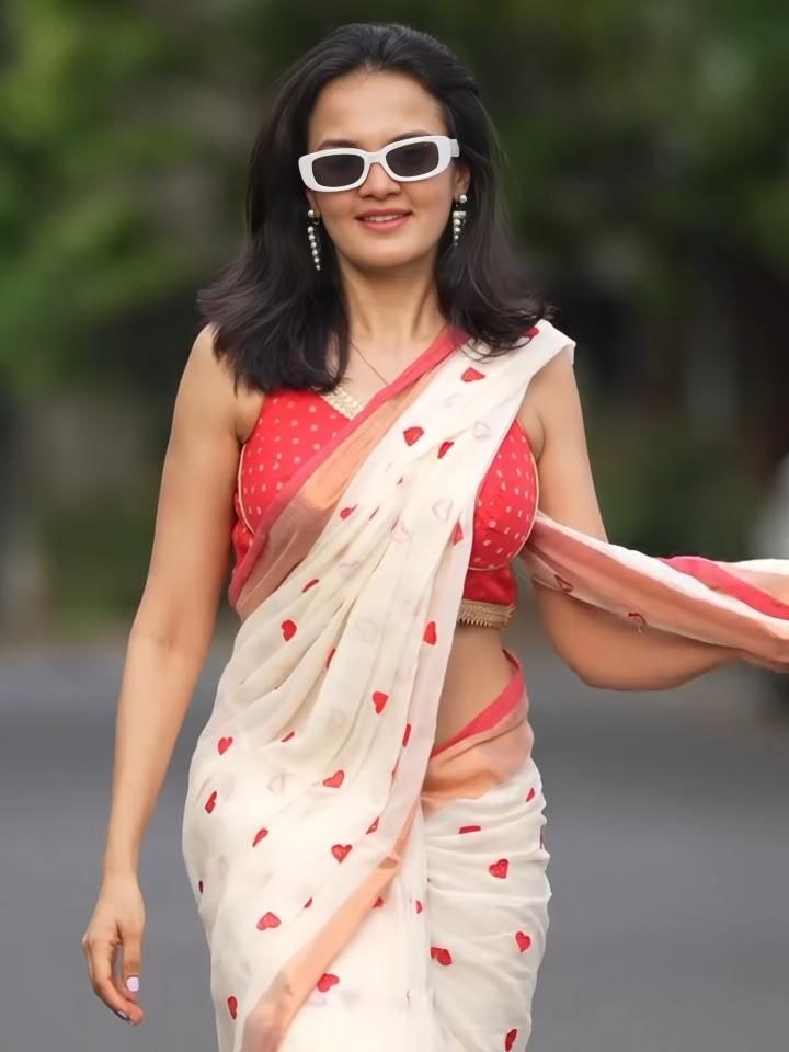 Soft Linen Saree