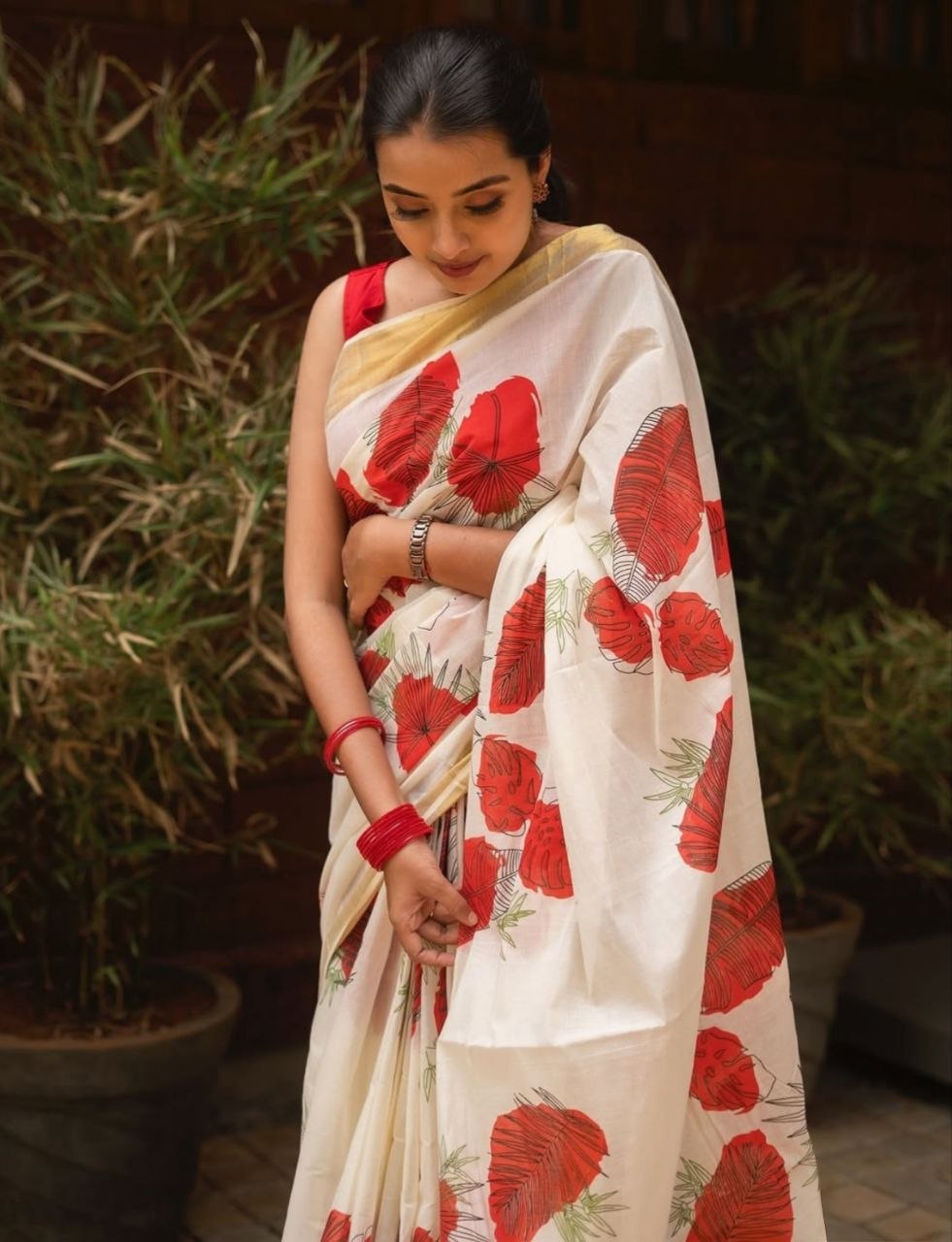 Soft Linen Saree