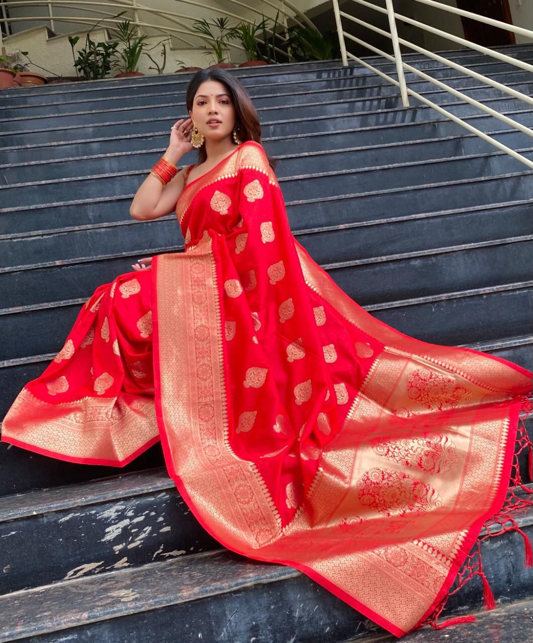 Soft Lichi Silk Saree