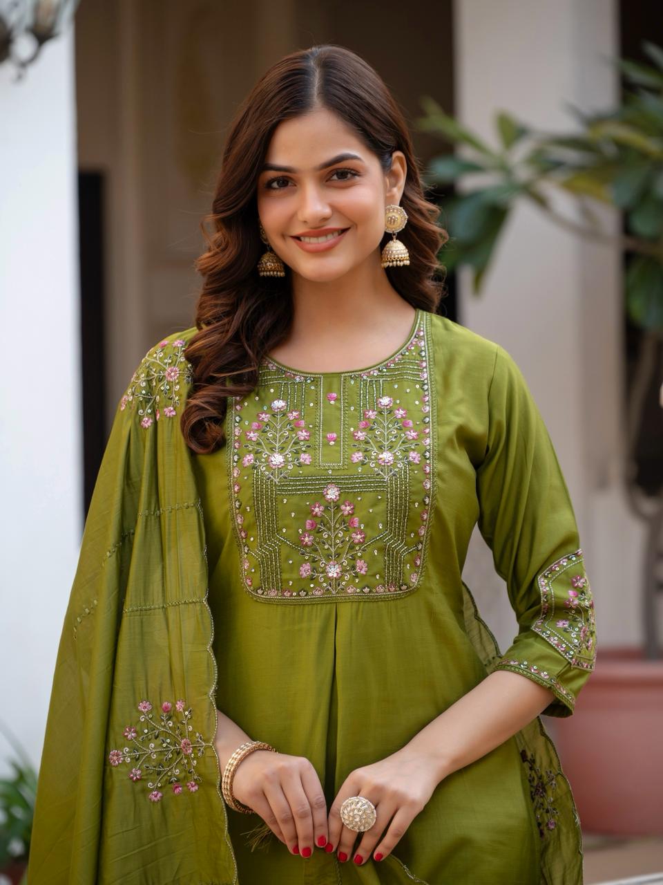 Designer Kurta Set (Stitched) 🌸