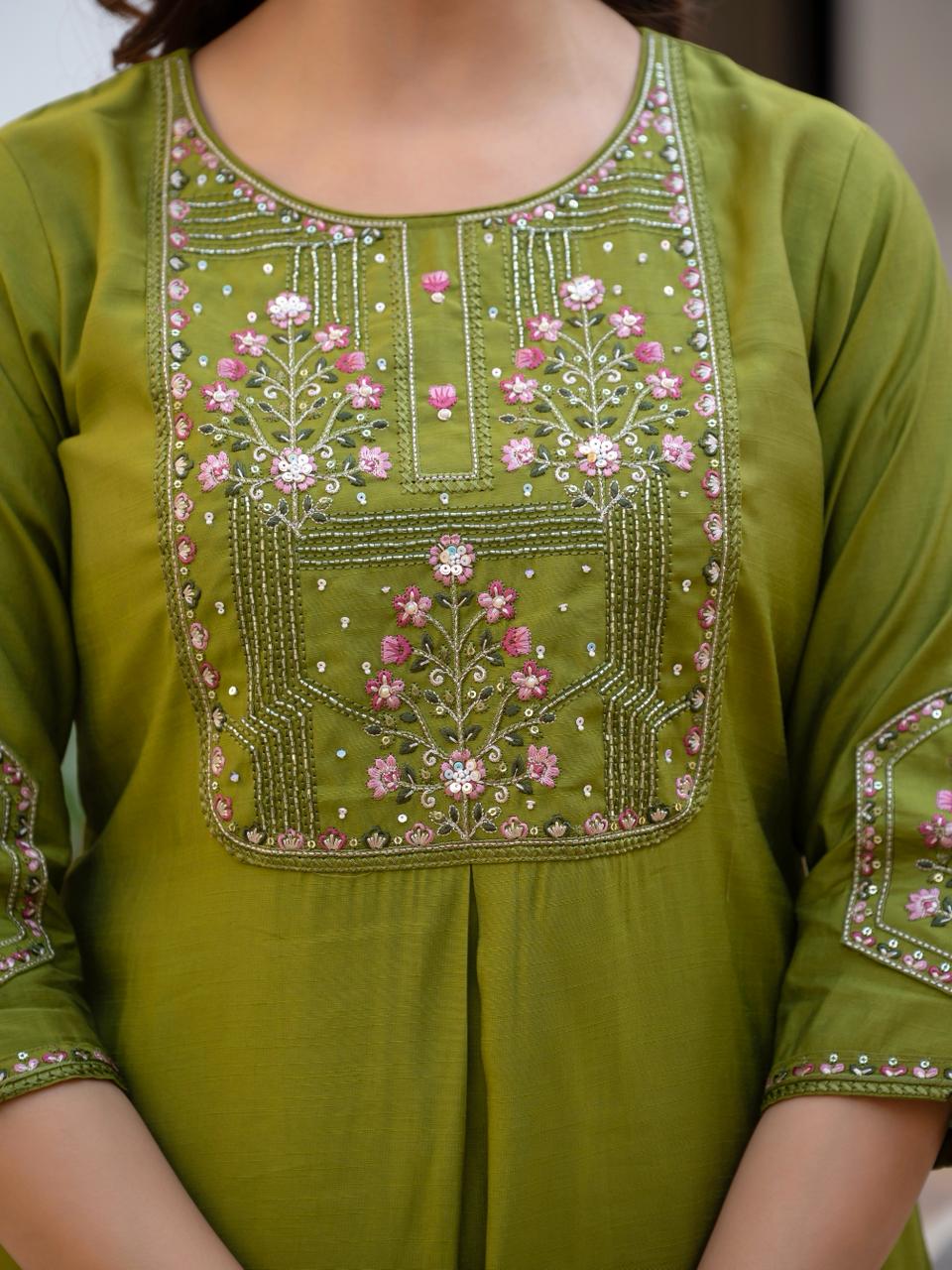 Designer Kurta Set (Stitched) 🌸