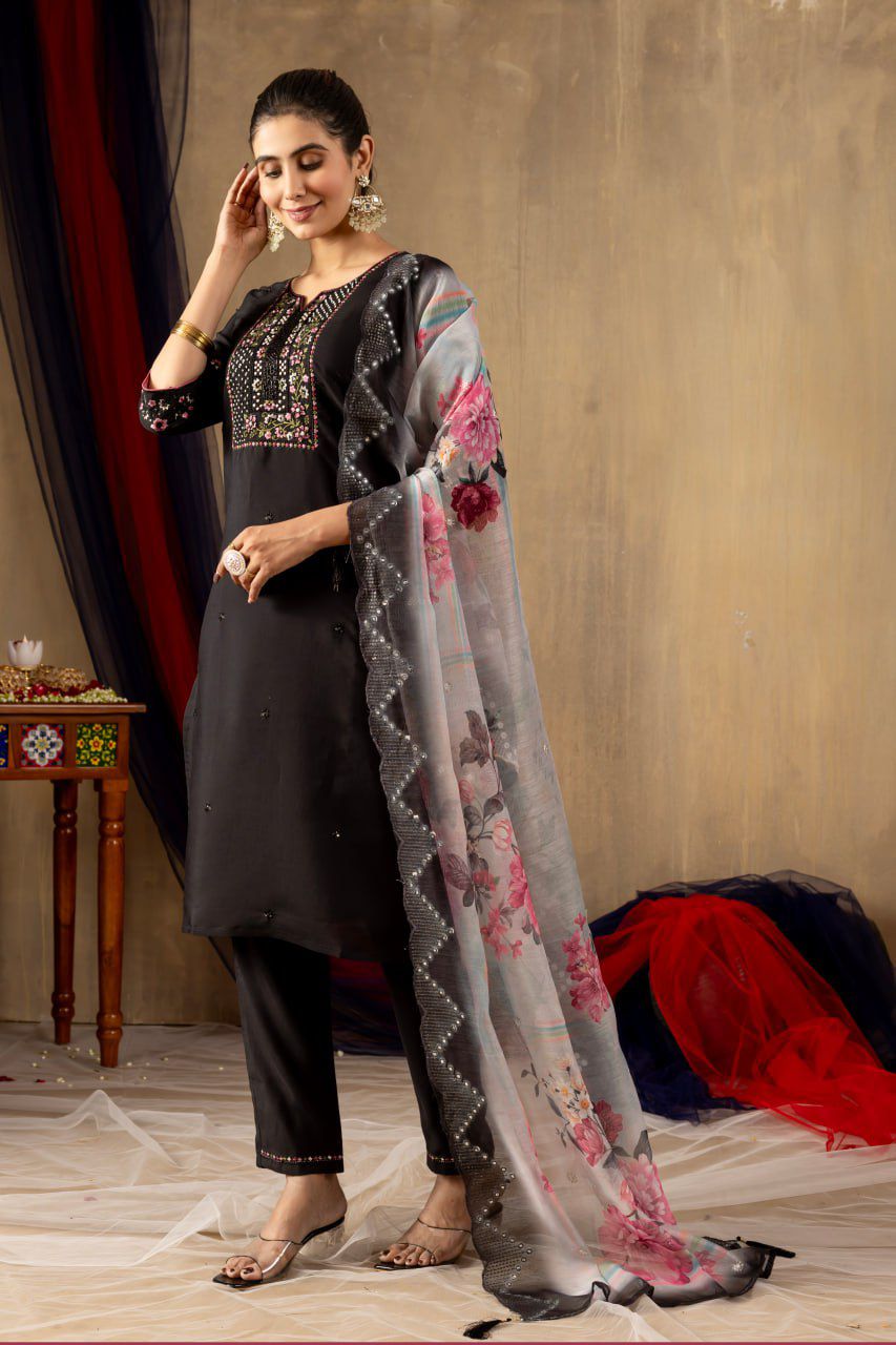 Elegant Straight Kurta Pant Dupatta Set