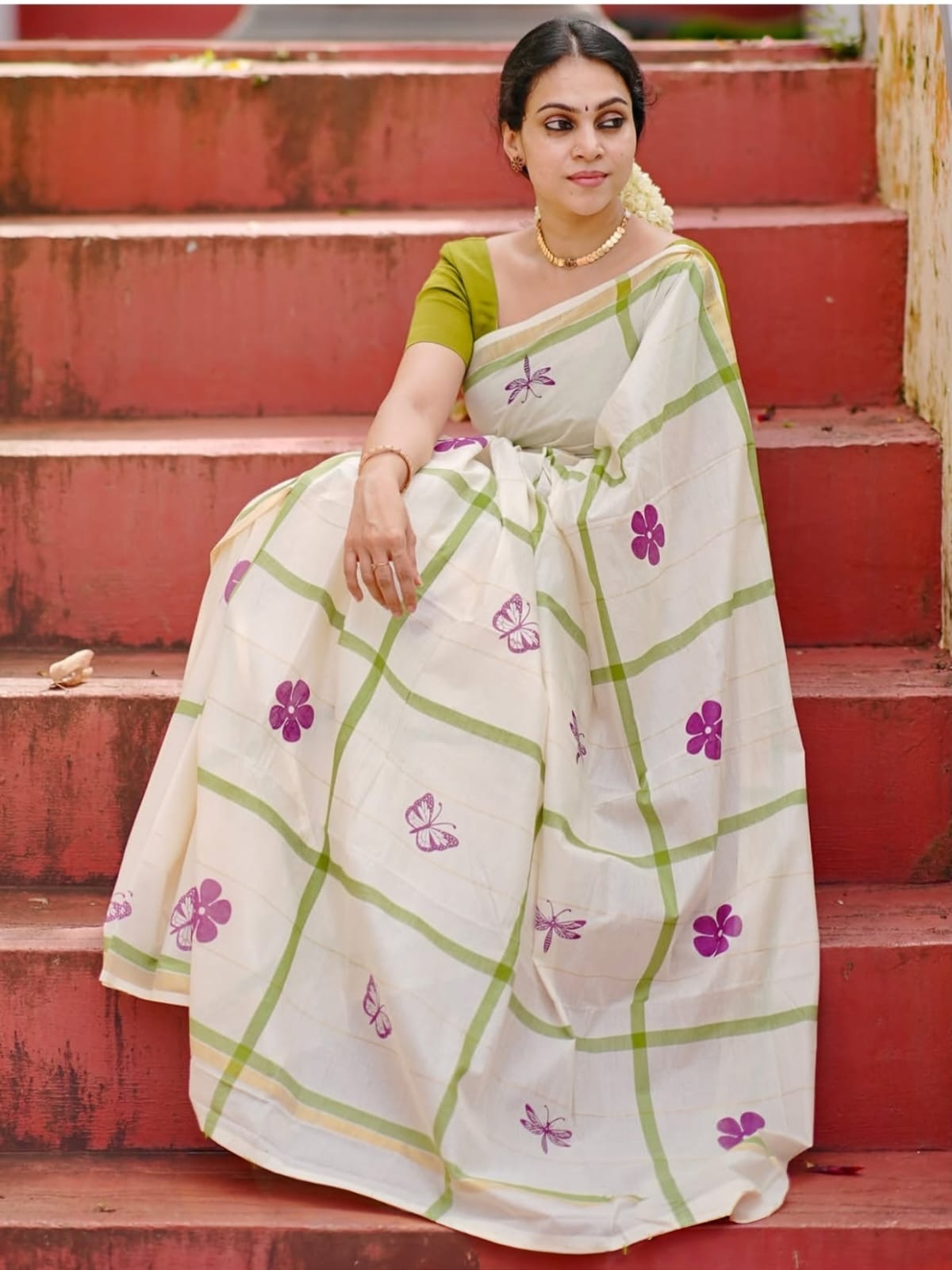 Linen Saree Gold Jari Border